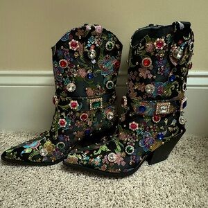 Black bedazzled boots